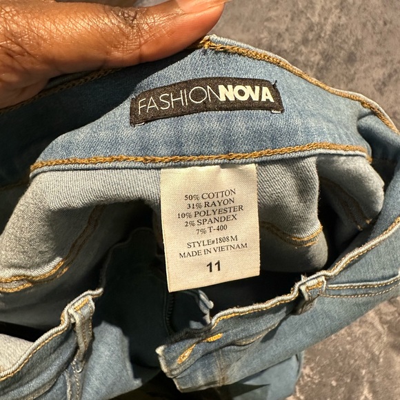 Blue distressed jeans - Picture 5 of 5